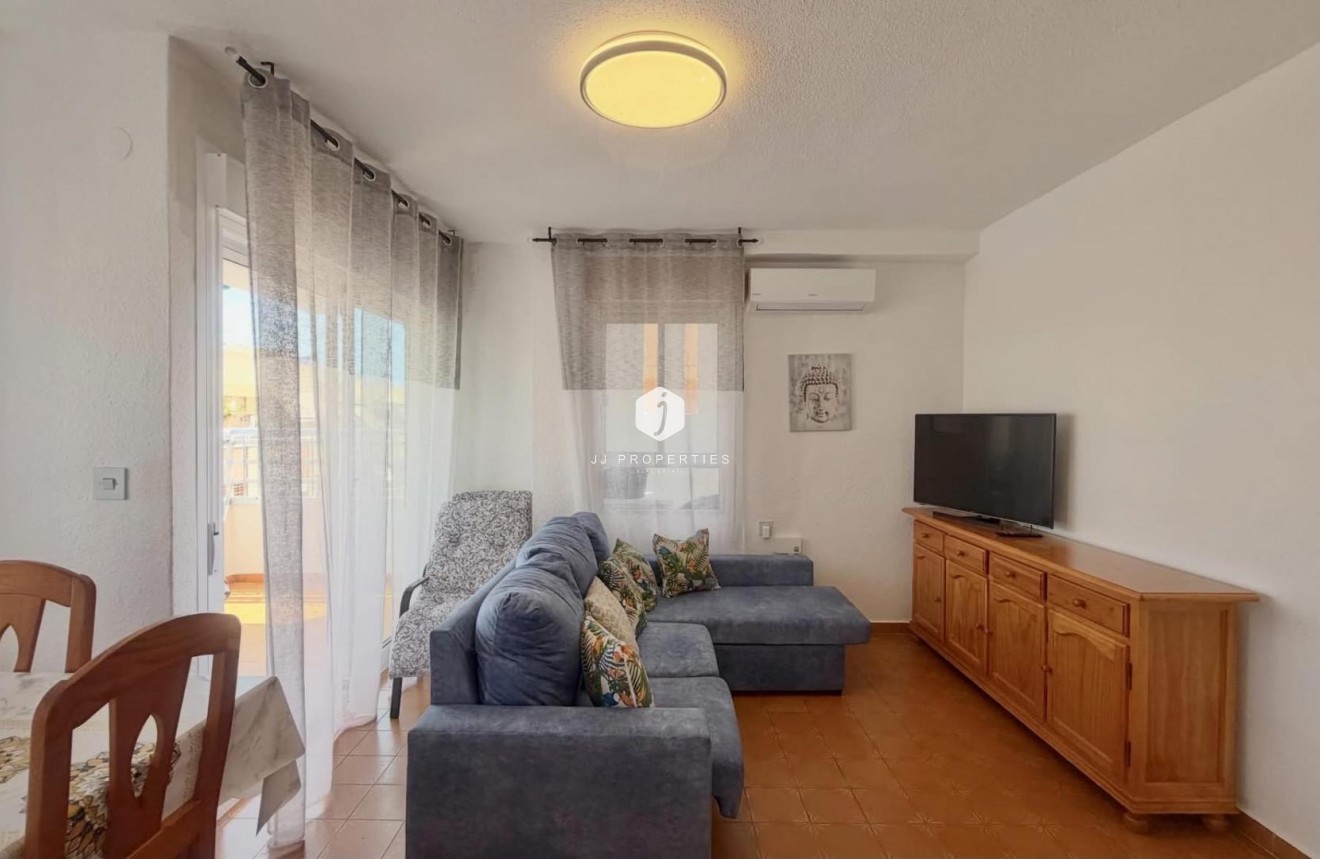 Segunda mano - Ático -
Torrevieja - Habaneras