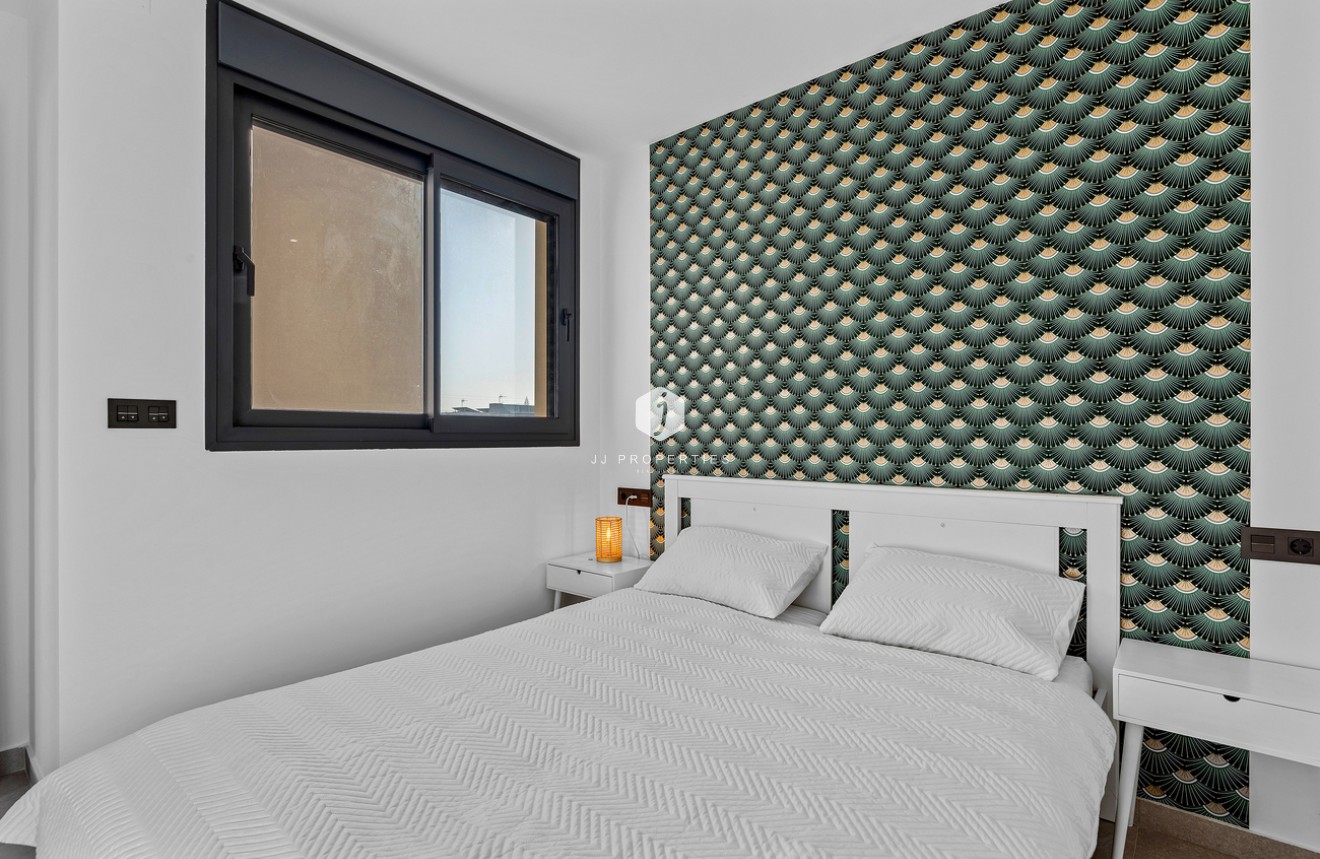 Resale - Chalet -
Rojales - Town