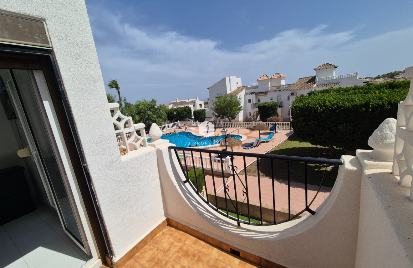 Aus zweiter Hand - Bungalow -
San Miguel de Salinas - Inland