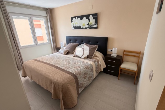 Z drugiej ręki - Mieszkanie w bloku -
Torrevieja - Costa Blanca