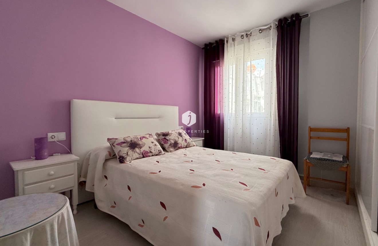 Z drugiej ręki - Mieszkanie w bloku -
Torrevieja - Costa Blanca