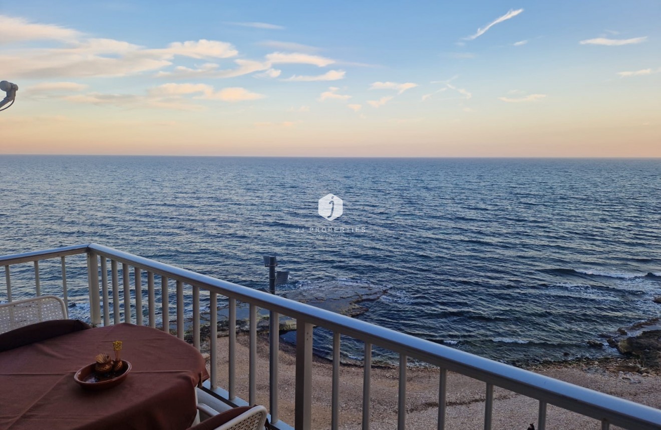 Z drugiej ręki - Mieszkanie w bloku -
Torrevieja - Costa Blanca
