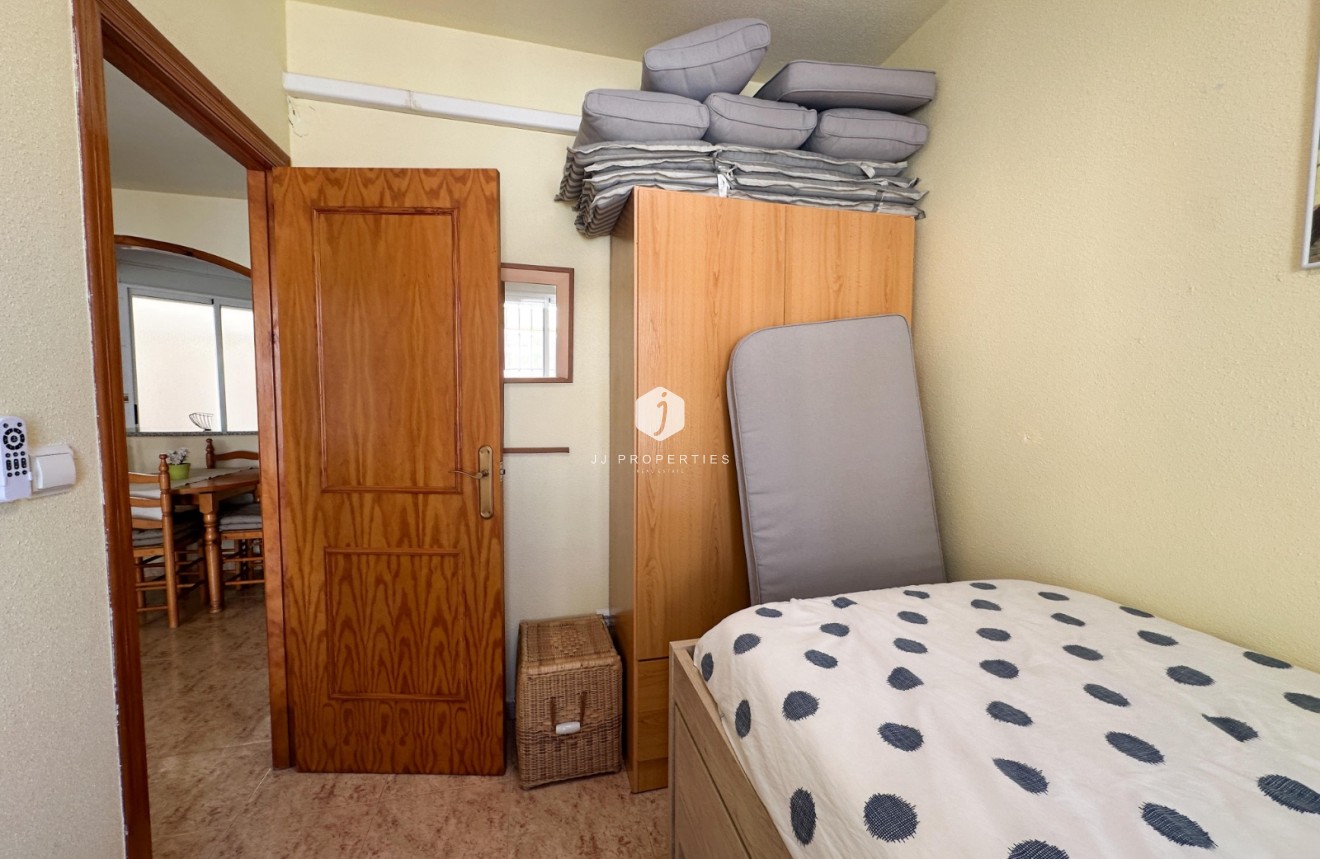 Aus zweiter Hand - Bungalow -
Orihuela Costa - Costa Blanca