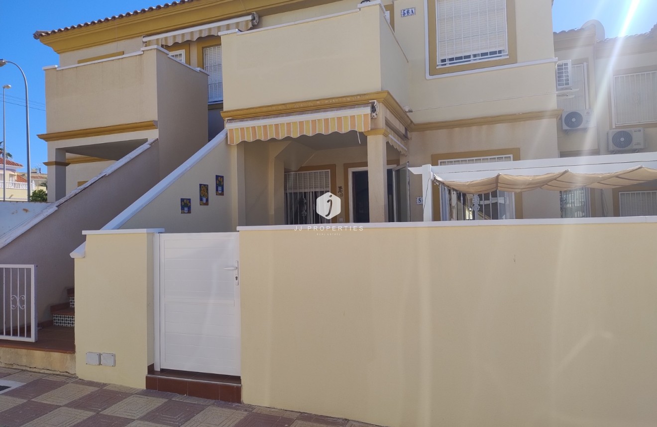 Aus zweiter Hand - Bungalow -
Orihuela Costa - Costa Blanca