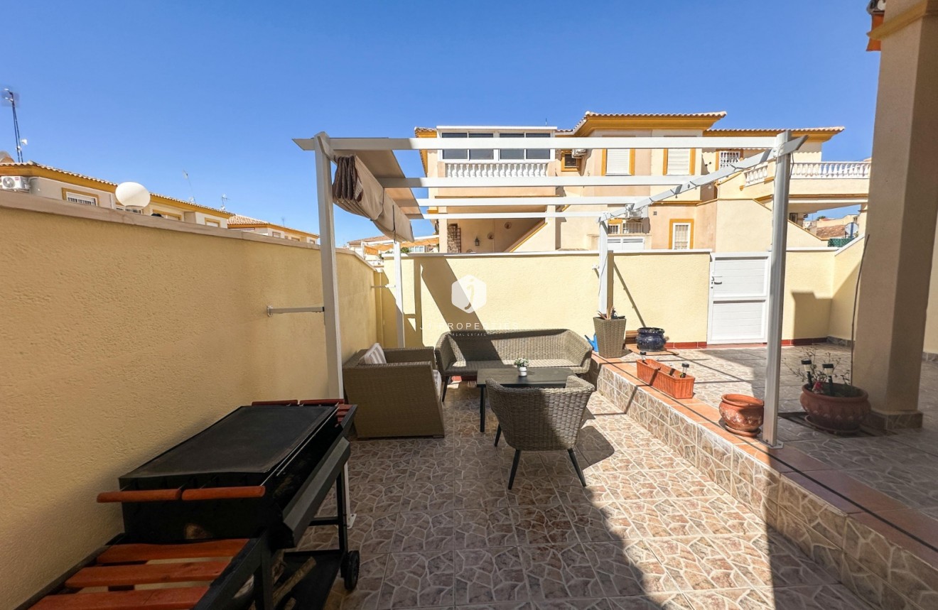 Aus zweiter Hand - Bungalow -
Orihuela Costa - Costa Blanca