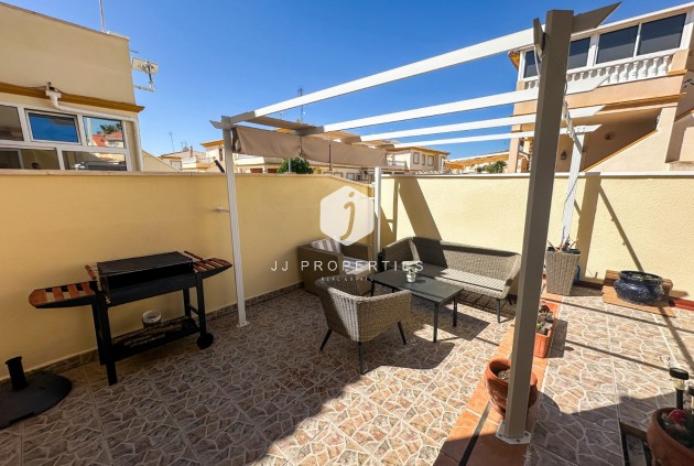 Aus zweiter Hand - Bungalow -
Orihuela Costa - Costa Blanca