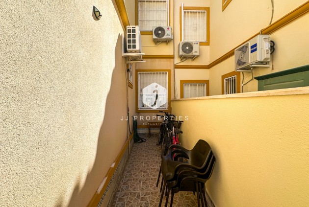 Aus zweiter Hand - Bungalow -
Orihuela Costa - Costa Blanca