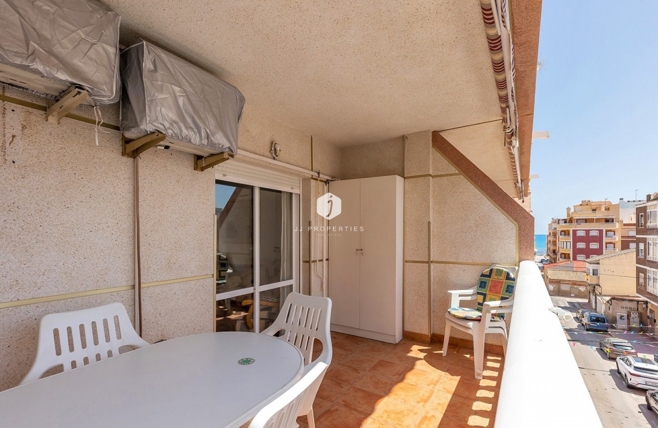 Aus zweiter Hand - Wohnung -
La Mata - Costa Blanca