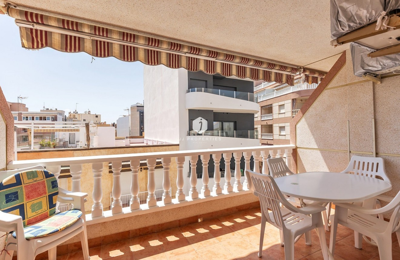 Aus zweiter Hand - Wohnung -
La Mata - Costa Blanca
