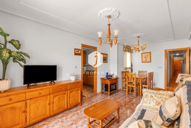 Aus zweiter Hand - Wohnung -
La Mata - Costa Blanca