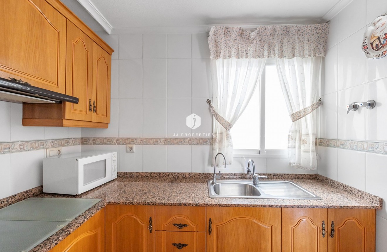 Aus zweiter Hand - Wohnung -
La Mata - Costa Blanca