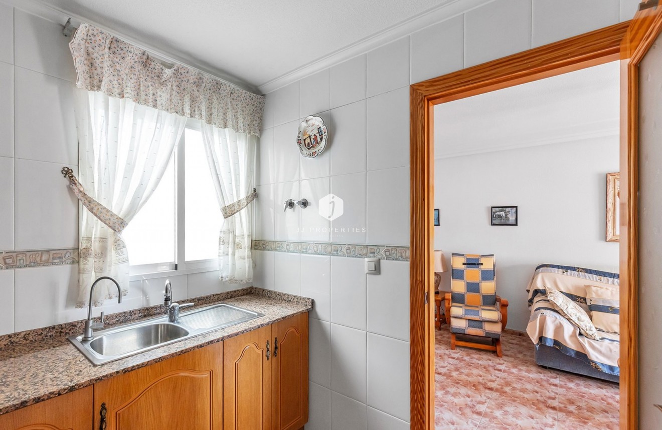 Aus zweiter Hand - Wohnung -
La Mata - Costa Blanca