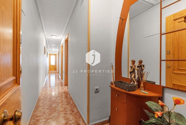 Aus zweiter Hand - Wohnung -
La Mata - Costa Blanca