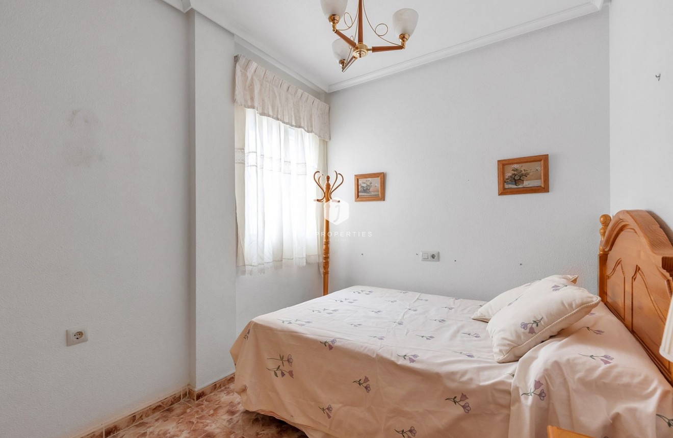 Aus zweiter Hand - Wohnung -
La Mata - Costa Blanca