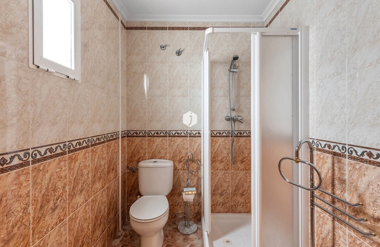 Aus zweiter Hand - Wohnung -
La Mata - Costa Blanca
