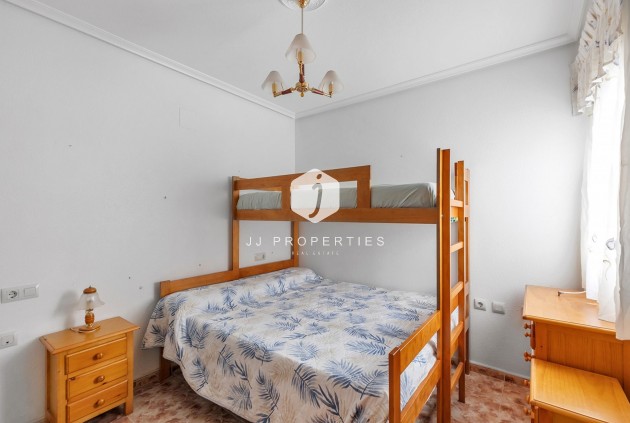 Aus zweiter Hand - Wohnung -
La Mata - Costa Blanca