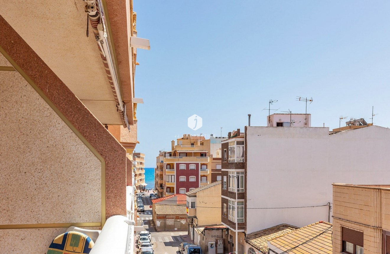 Aus zweiter Hand - Wohnung -
La Mata - Costa Blanca