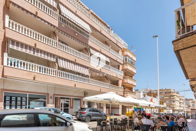 Aus zweiter Hand - Wohnung -
La Mata - Costa Blanca