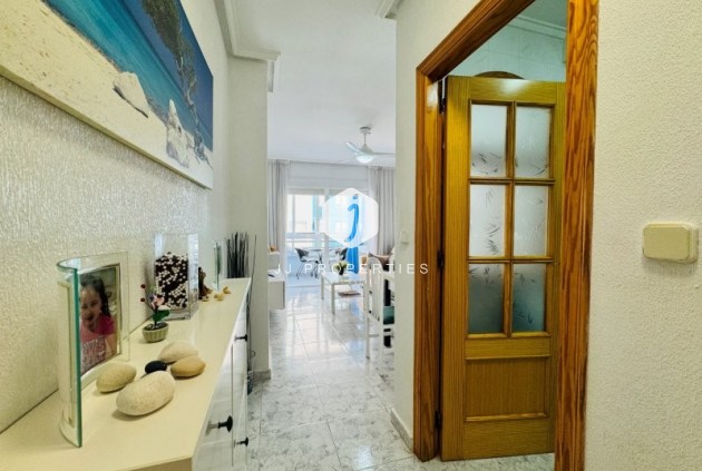 Resale - Apartment / flat -
La Mata - Costa Blanca