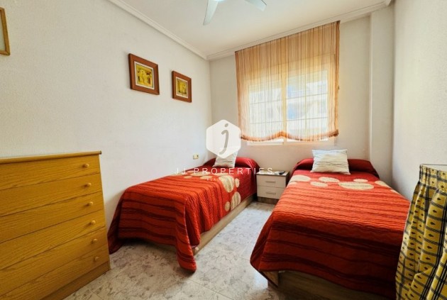 Resale - Apartment / flat -
La Mata - Costa Blanca