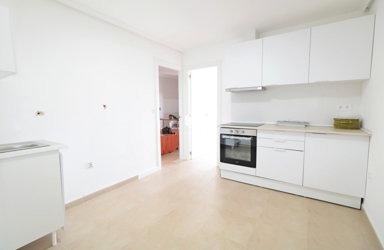 Tweedehands - Appartement / flat -
Torrevieja - Acequion