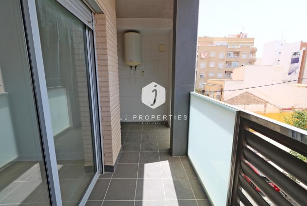 Tweedehands - Appartement / flat -
Torrevieja - Acequion