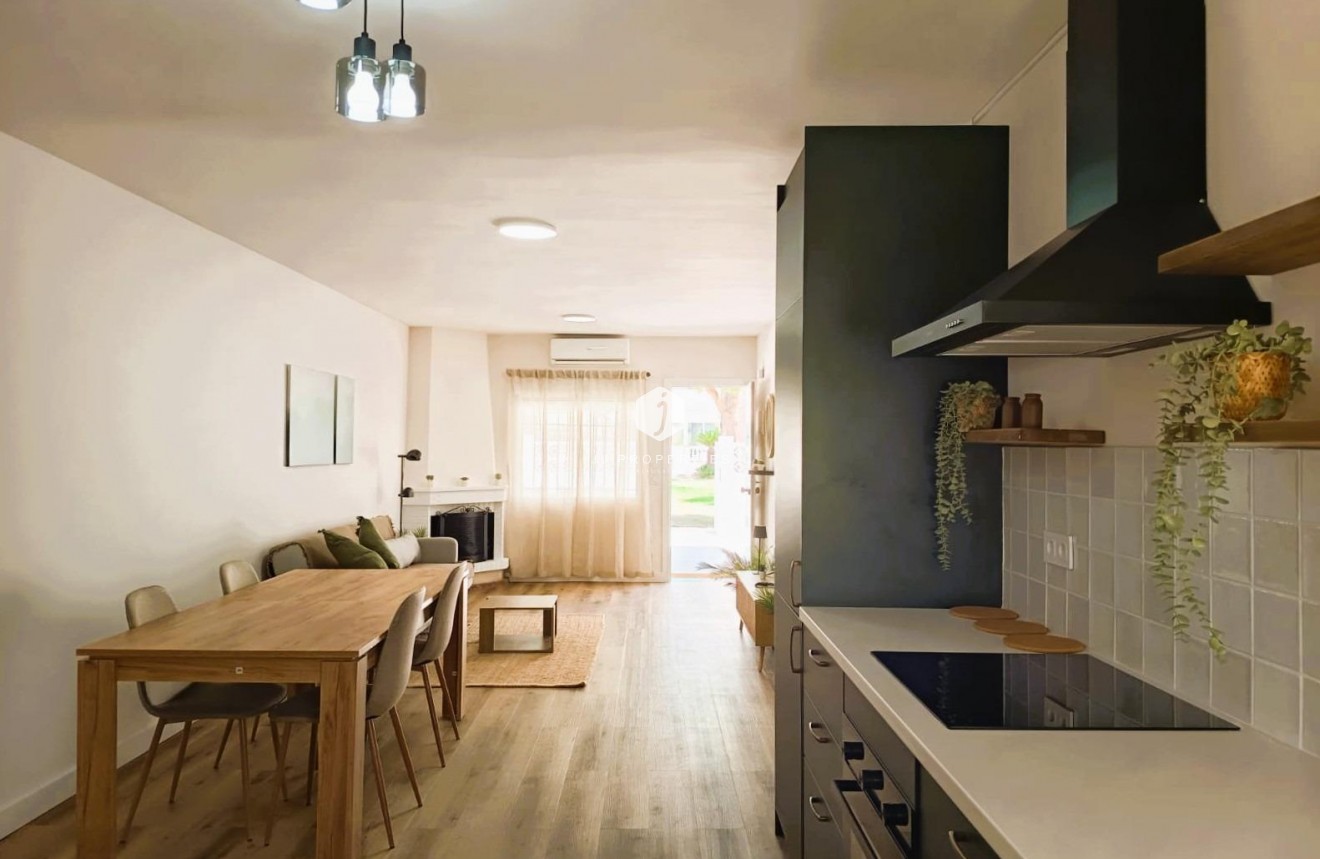 Segunda mano - Bungalow -
Orihuela Costa - Costa Blanca