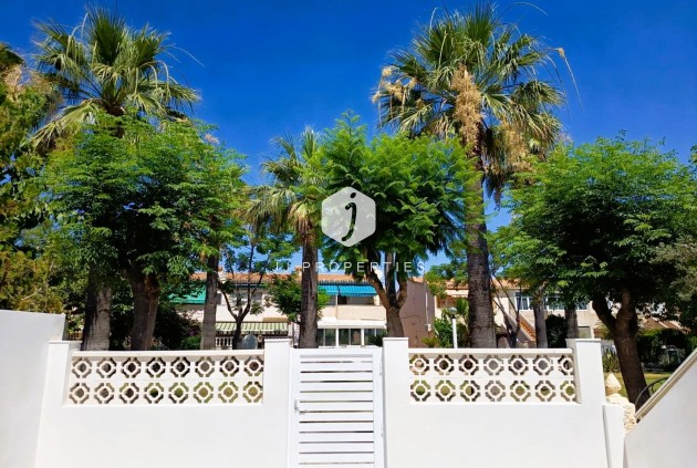 Segunda mano - Bungalow -
Orihuela Costa - Costa Blanca