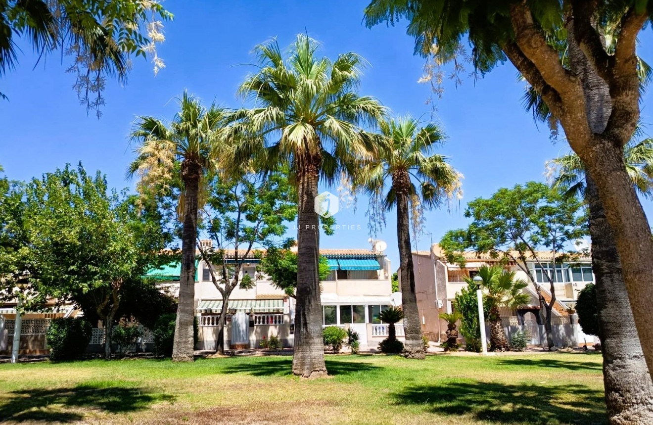 Segunda mano - Bungalow -
Orihuela Costa - Costa Blanca