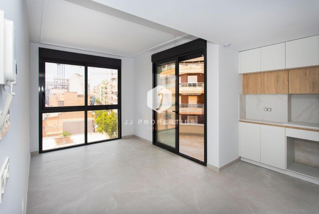 Resale - Apartment / flat -
Torrevieja - Playa del Cura