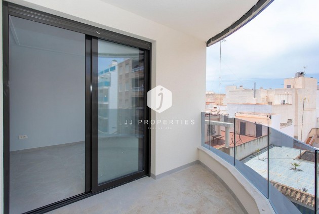 Resale - Apartment / flat -
Torrevieja - Playa del Cura
