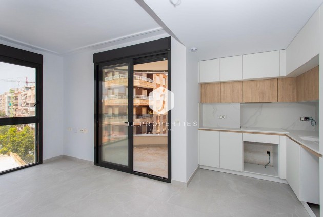 Resale - Apartment / flat -
Torrevieja - Playa del Cura