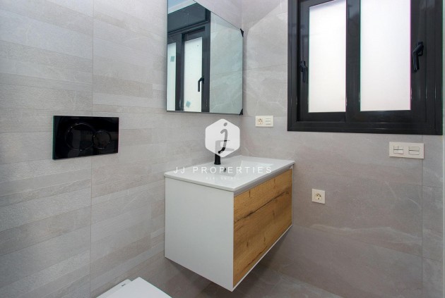 Resale - Apartment / flat -
Torrevieja - Playa del Cura