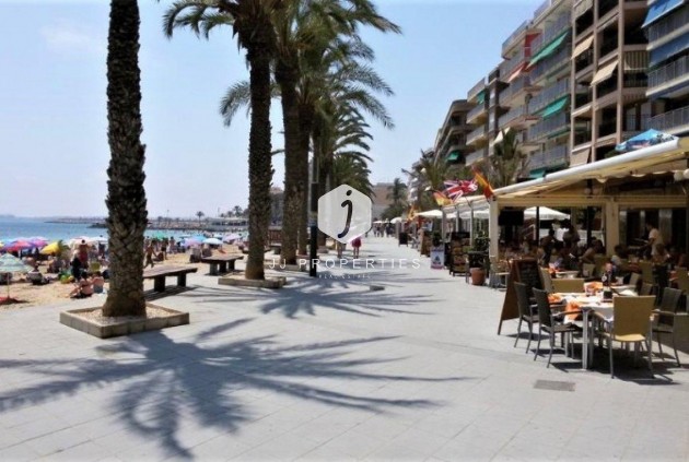 Resale - Apartment / flat -
Torrevieja - Playa del Cura