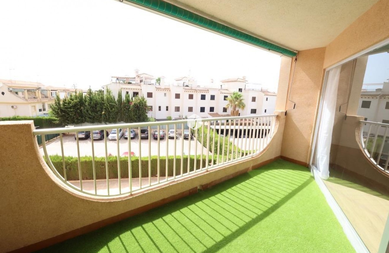 Aus zweiter Hand - Wohnung -
Orihuela Costa - Costa Blanca