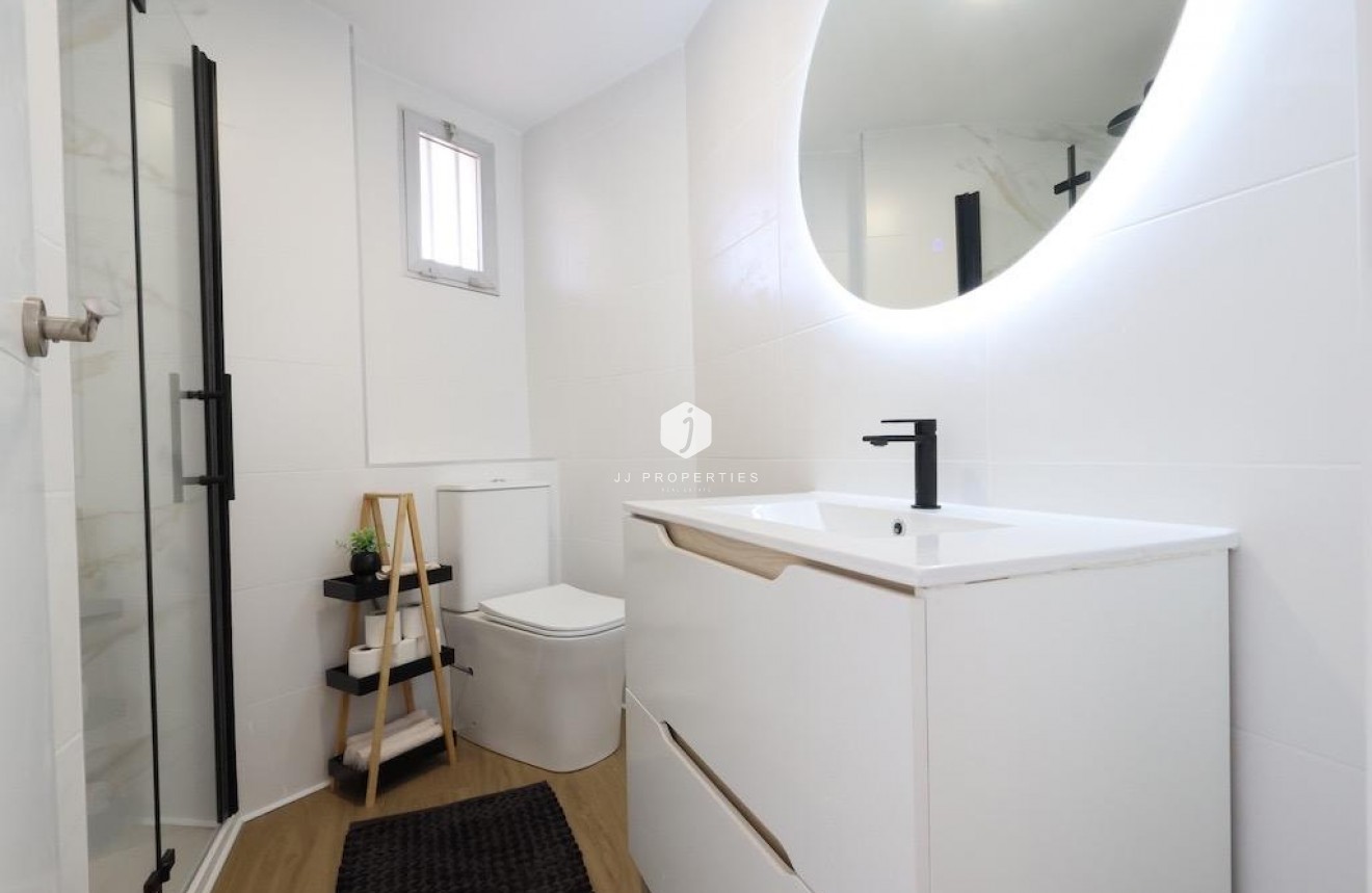Aus zweiter Hand - Wohnung -
Orihuela Costa - Costa Blanca