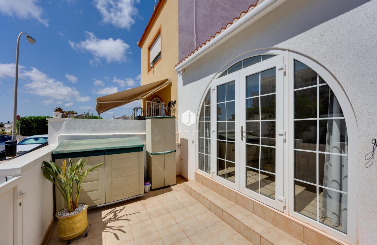 D'occasion - Chalet -
Torrevieja - La Siesta - El Salado - Torreta