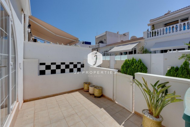 D'occasion - Chalet -
Torrevieja - La Siesta - El Salado - Torreta