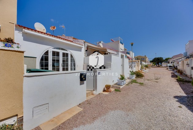 D'occasion - Chalet -
Torrevieja - La Siesta - El Salado - Torreta