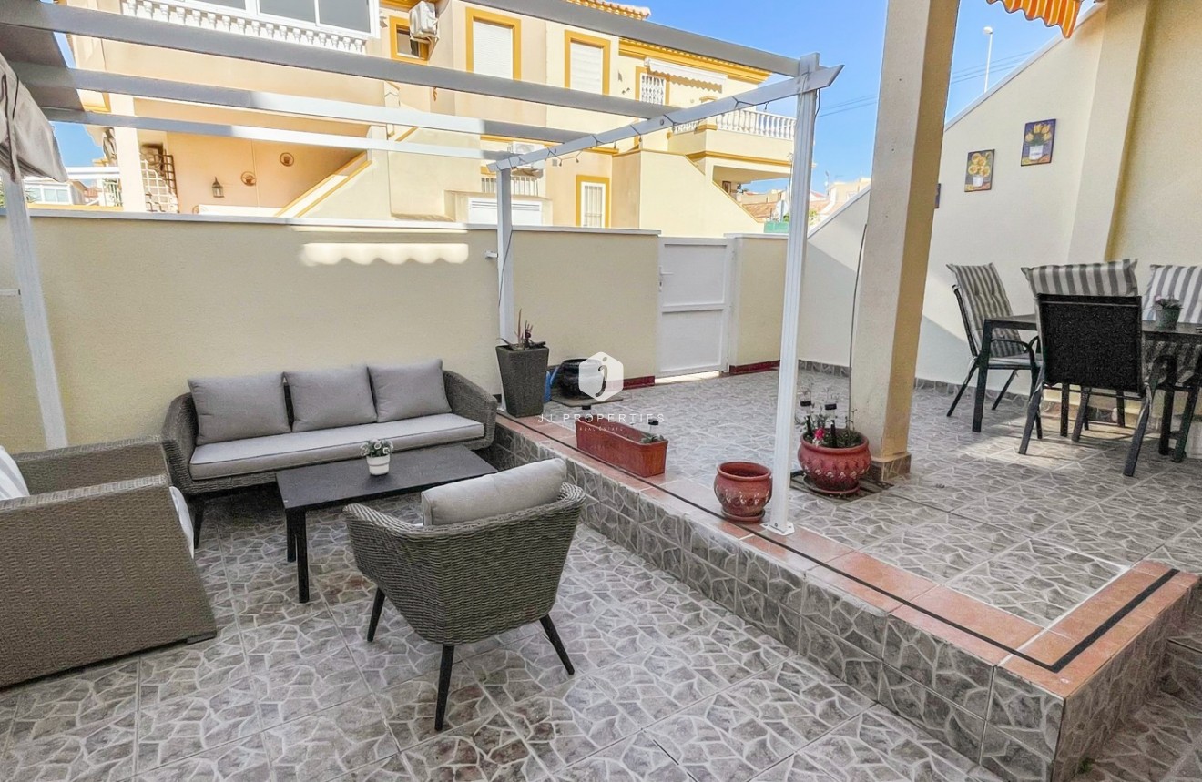 Aus zweiter Hand - Bungalow -
Orihuela Costa - Costa Blanca