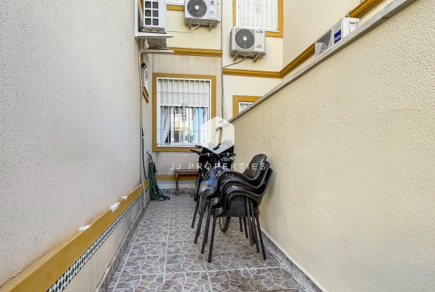 Aus zweiter Hand - Bungalow -
Orihuela Costa - Costa Blanca