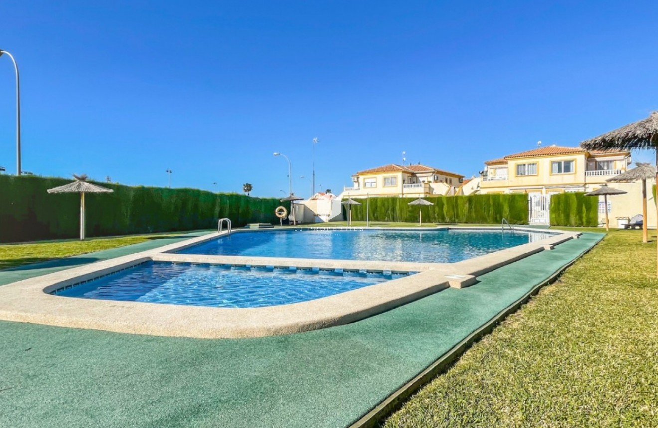 Aus zweiter Hand - Bungalow -
Orihuela Costa - Costa Blanca