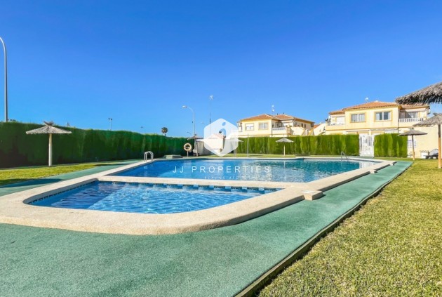 Aus zweiter Hand - Bungalow -
Orihuela Costa - Costa Blanca