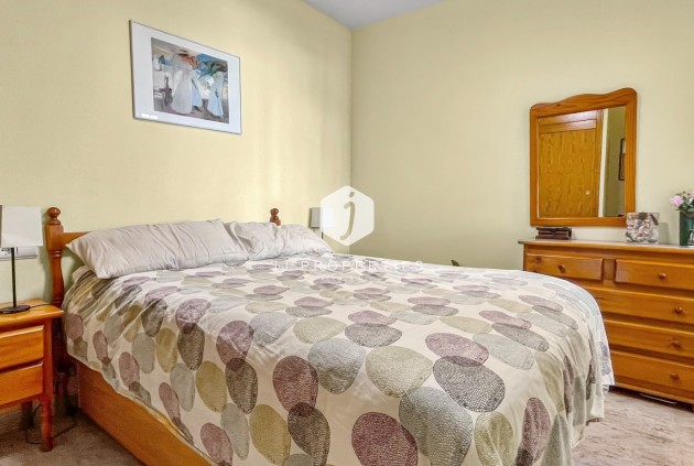 Aus zweiter Hand - Bungalow -
Orihuela Costa - Costa Blanca