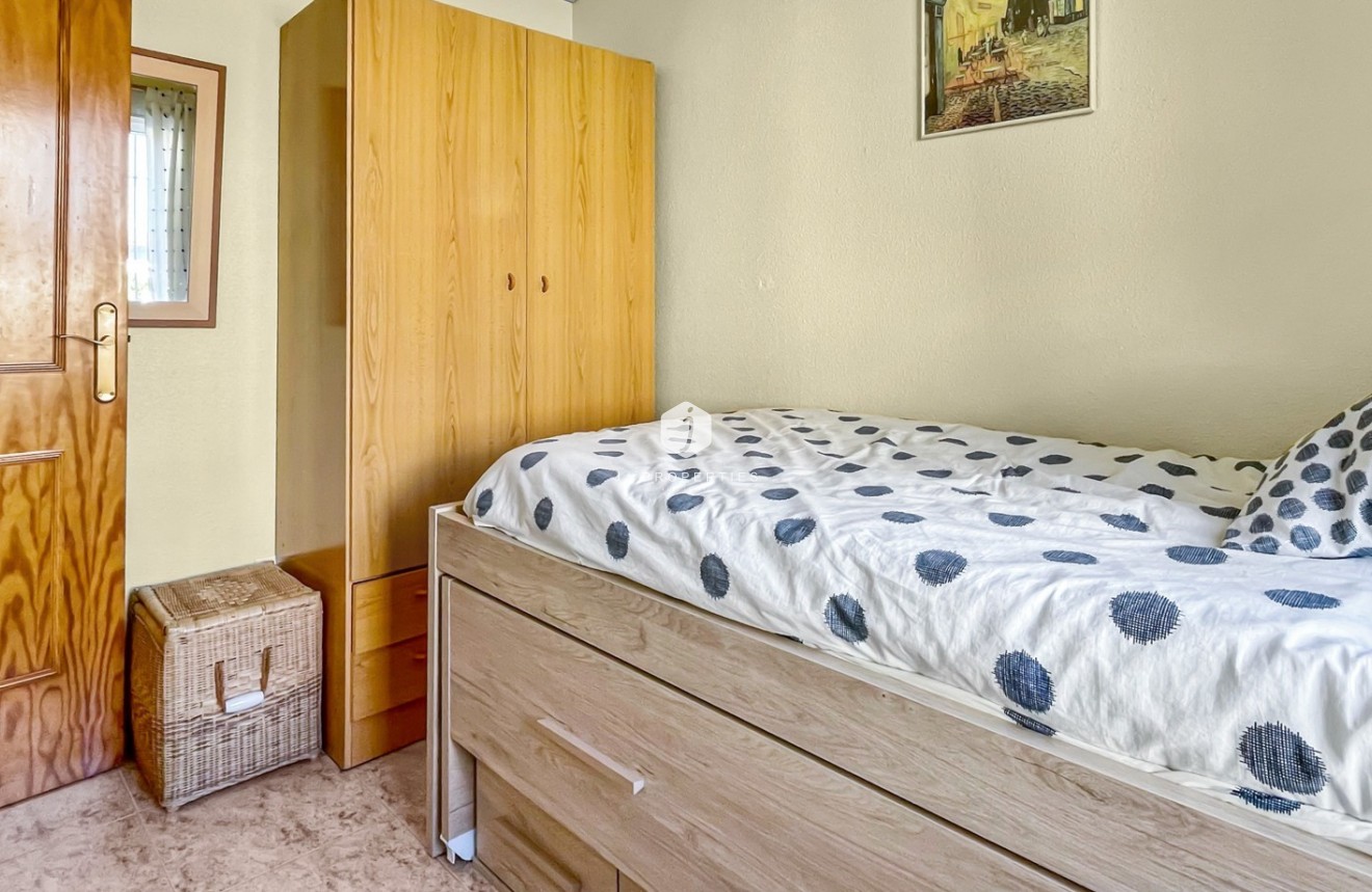 Aus zweiter Hand - Bungalow -
Orihuela Costa - Costa Blanca