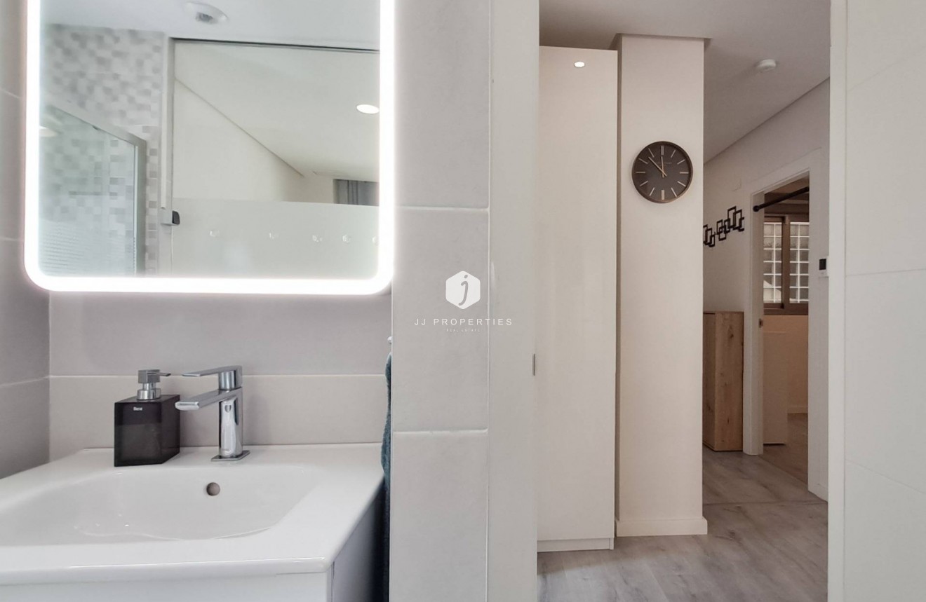 Tweedehands - Appartement / flat -
Orihuela Costa - Los Dolses