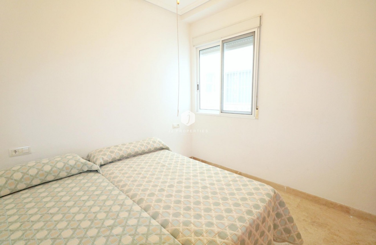Segunda mano - Apartamento / piso -
Torrevieja - Playa del Cura
