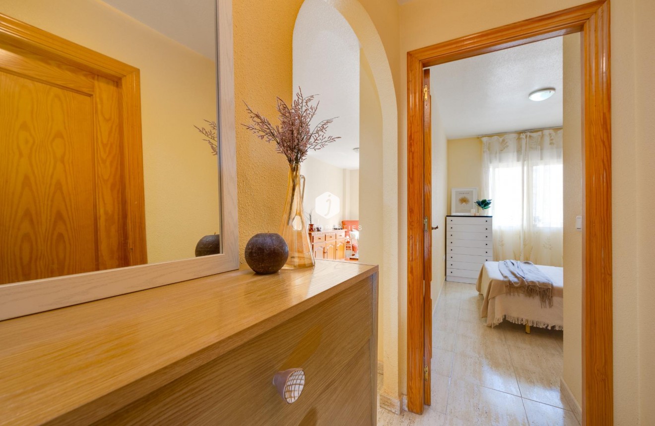 Aus zweiter Hand - Wohnung -
Torrevieja - Playa del Cura