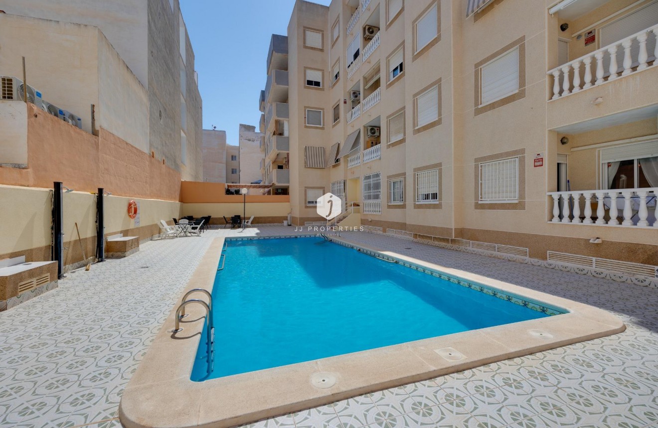 Aus zweiter Hand - Wohnung -
Torrevieja - Playa del Cura