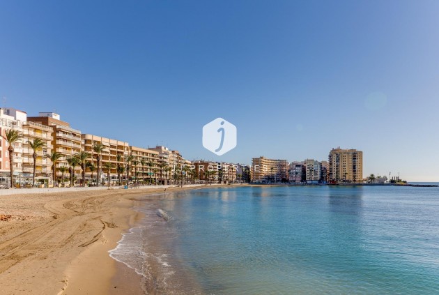 Aus zweiter Hand - Wohnung -
Torrevieja - Playa del Cura